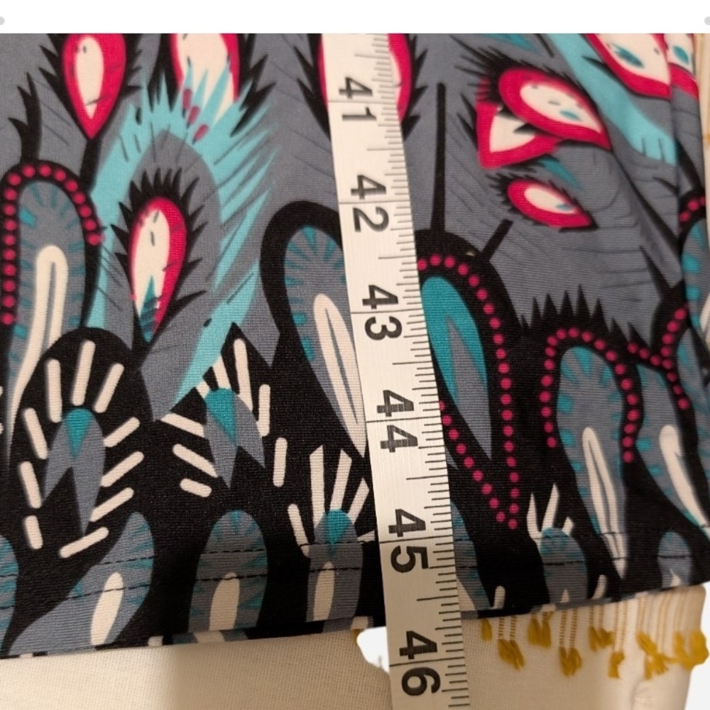 Pre-owned White Mark Vibrant Feather Pattern Pants - Picture 5 of 8